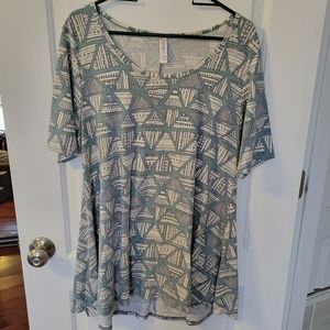 Lularoe Perfect T